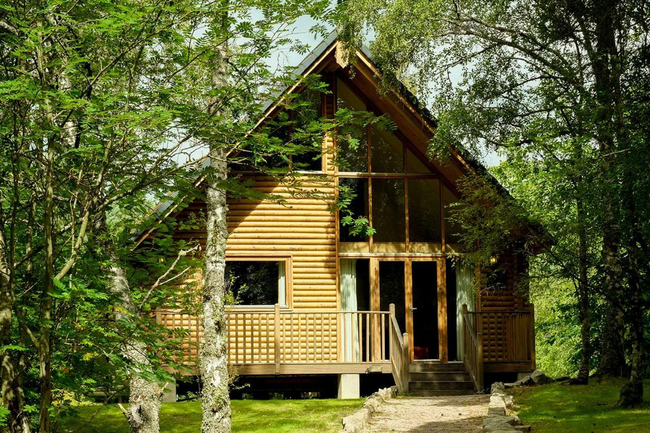 Macdonald Woodland Lodges At Macdonald Aviemore Resort Exterior foto